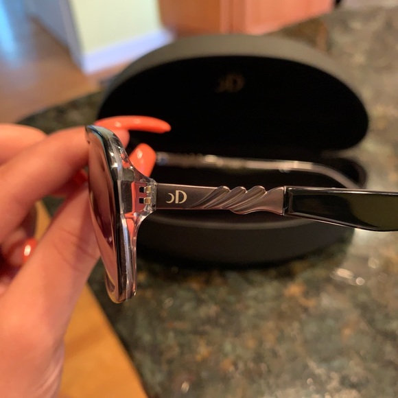 Catherine Deneuve CD-621 Sunglasses - Picture 4 of 4